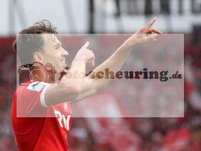 Fotos von Rot-Weiss Essen - FC Würzburger Kickers auf foto-scheuring.de
